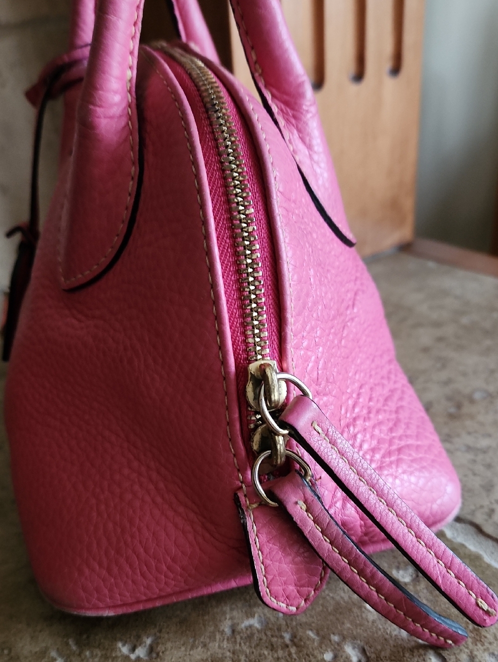 Dooney & Bourke Pink Pebbled Leather Baby Domed Satchel with Matching Wallet - Picture 4 of 16